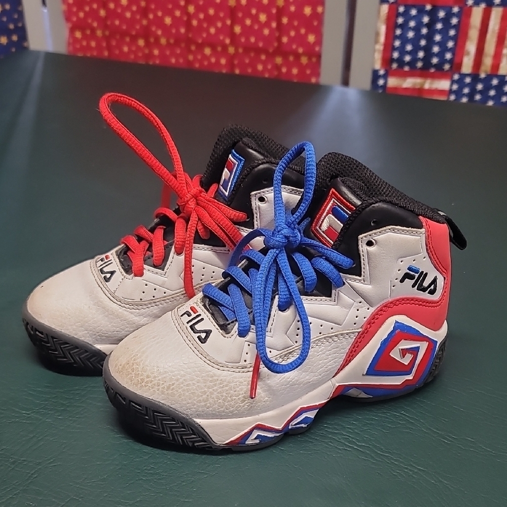 **Fila Kids White Sneakers with Red & Blue Accents**